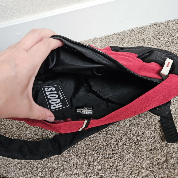 Roots Red and Black Sling Bag - Picture 3 of 5